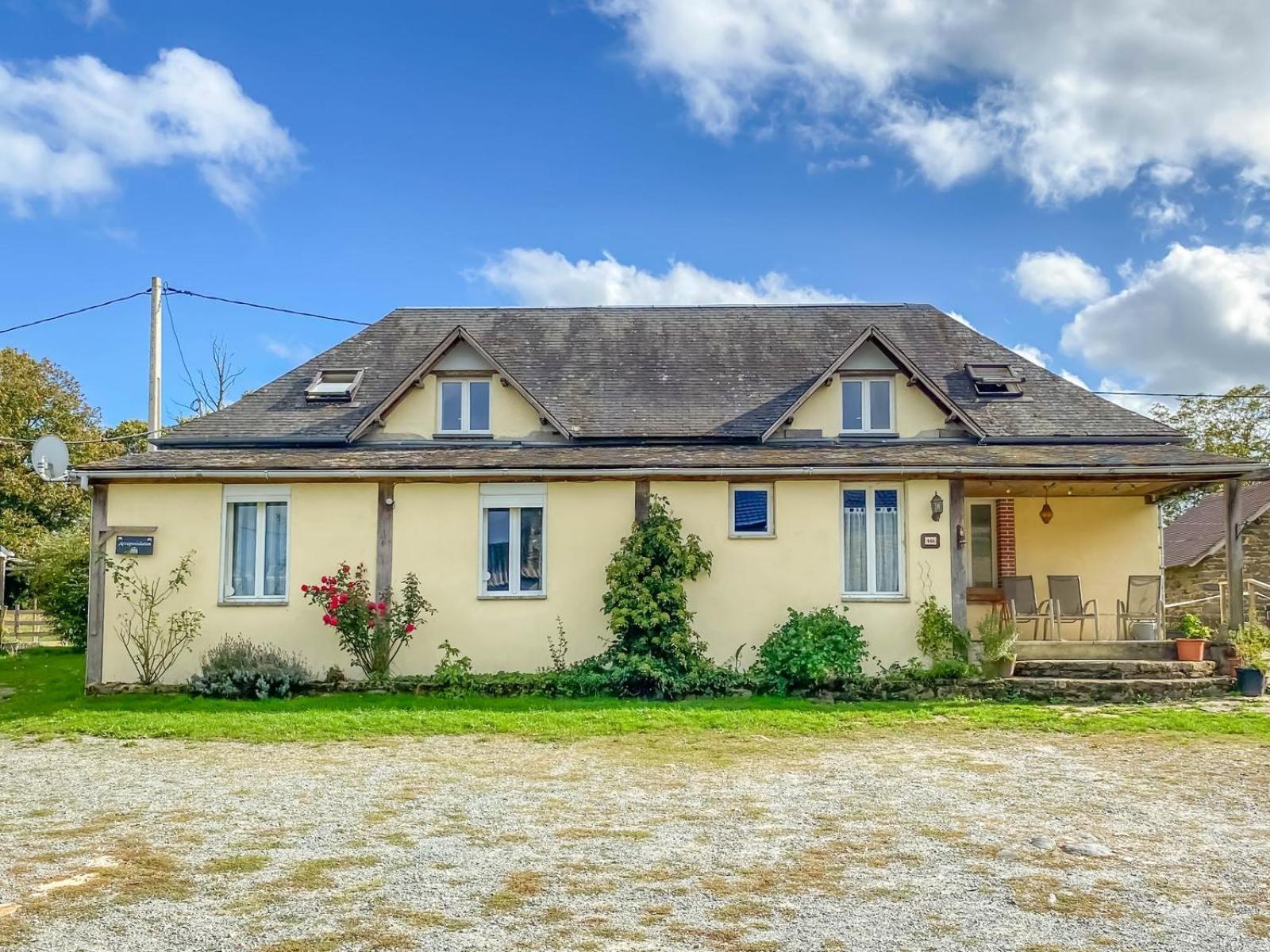 Accommodation A La Ferme Lubersac Екстериор снимка